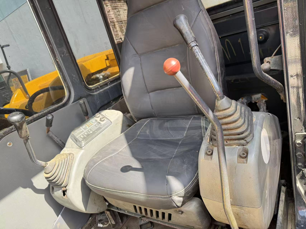 KOMATSU PC60-7 - حفار صغير: صورة 4 KOMATSU PC60-7 - حفار صغير: صورة 4