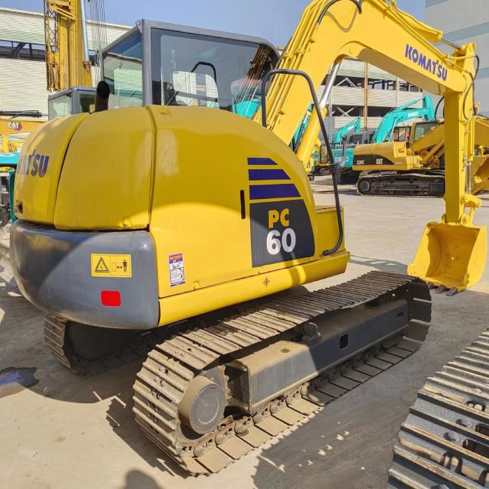 KOMATSU PC60-8 - حفار صغير: صورة 4 KOMATSU PC60-8 - حفار صغير: صورة 4