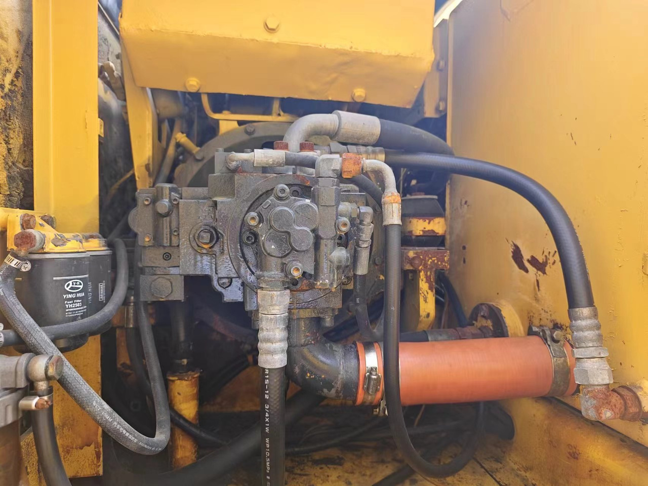 KOMATSU PW130 - حفار ذو عجلات: صورة 5 KOMATSU PW130 - حفار ذو عجلات: صورة 5