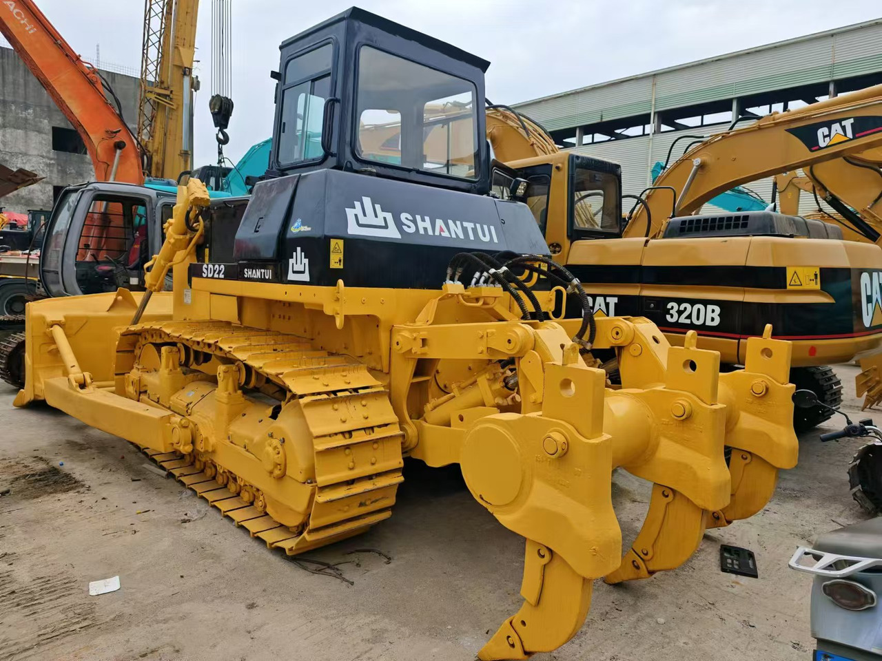 SHANTUI SD22 - بلدوزر: صورة 2 SHANTUI SD22 - بلدوزر: صورة 2