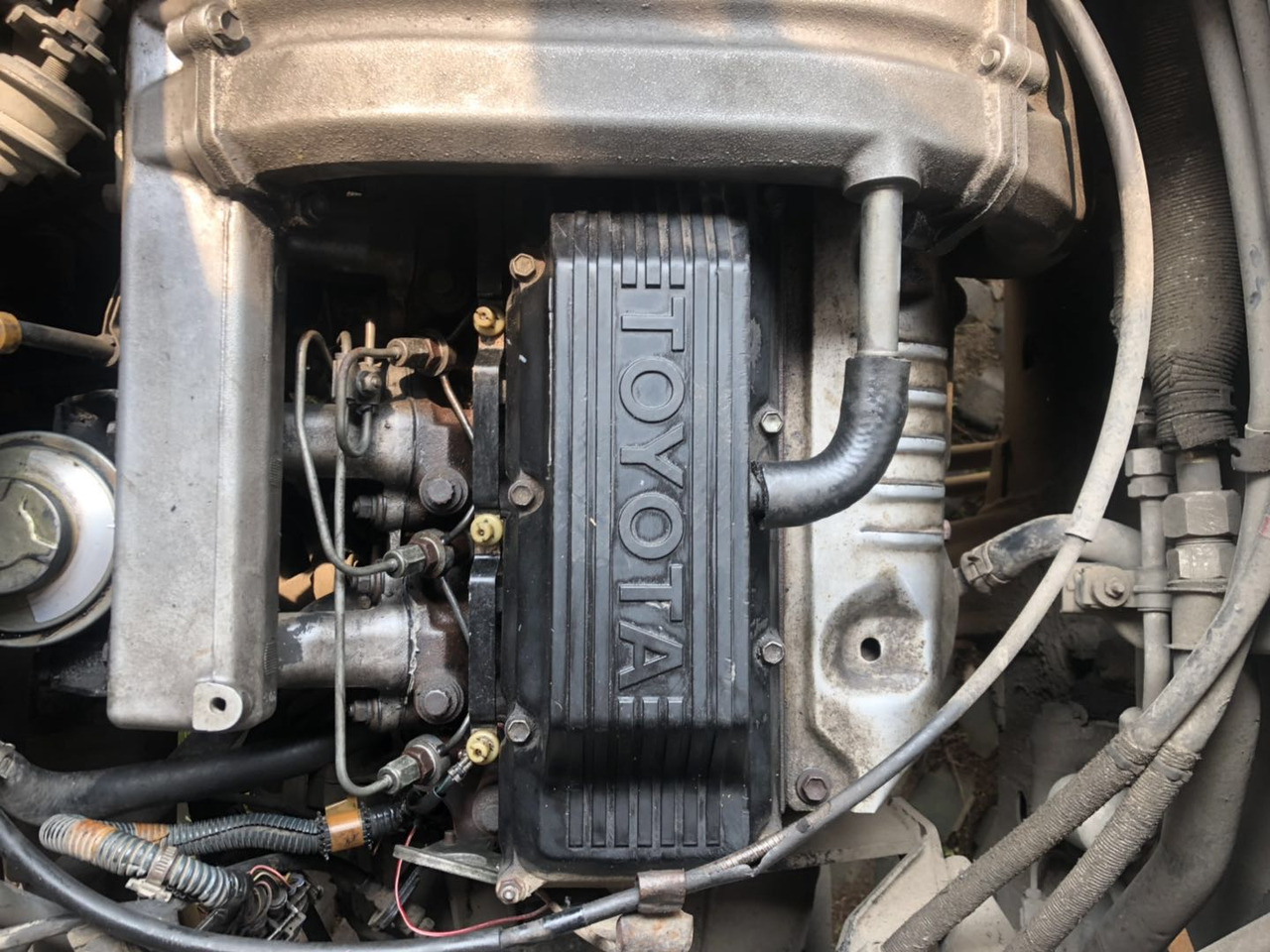 TOYOTA 1HZ DIESEL - محرك - حافلة الضواحي: صورة 4 TOYOTA 1HZ DIESEL - محرك - حافلة الضواحي: صورة 4