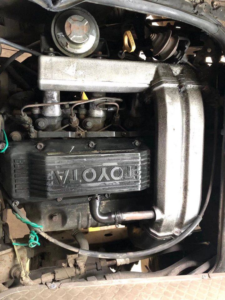 TOYOTA 1HZ DIESEL - محرك - حافلة الضواحي: صورة 5 TOYOTA 1HZ DIESEL - محرك - حافلة الضواحي: صورة 5