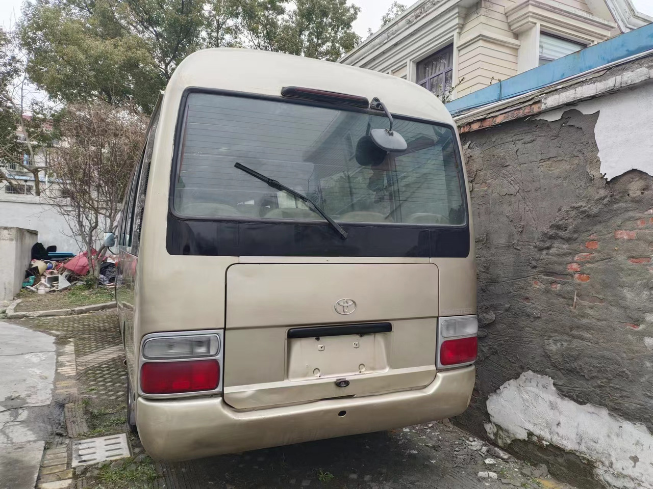 TOYOTA Coaster - حافلة الضواحي: صورة 4 TOYOTA Coaster - حافلة الضواحي: صورة 4