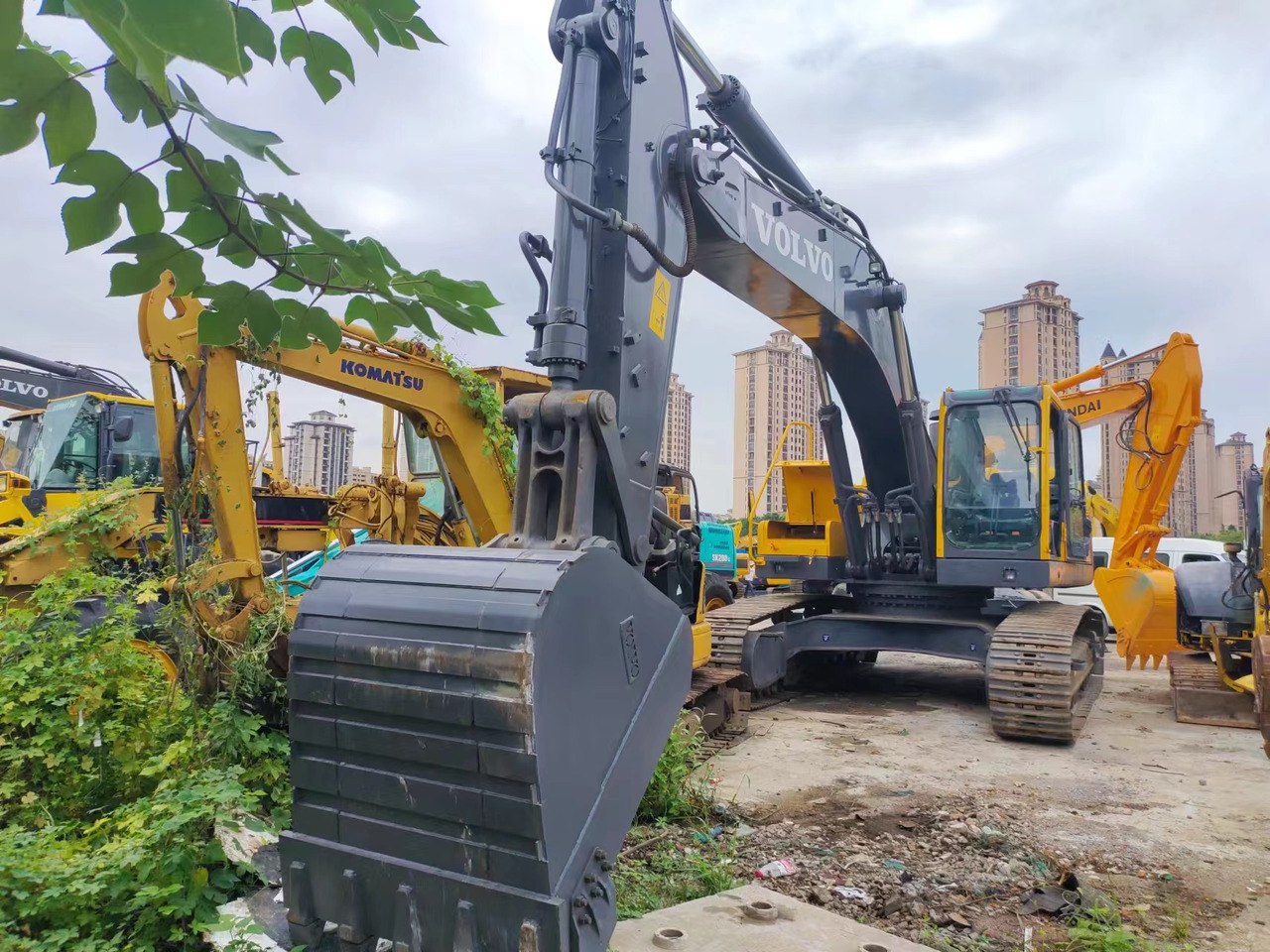 VOLVO EC360 - حفار زاحف: صورة 2 VOLVO EC360 - حفار زاحف: صورة 2