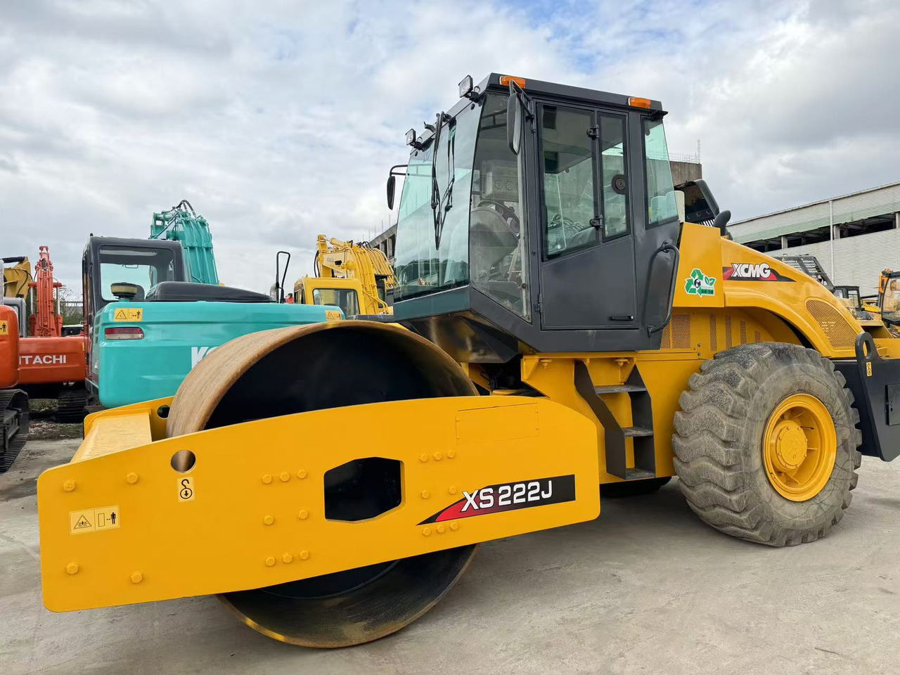 XCMG XS222J - ضاغطة التربة: صورة 2 XCMG XS222J - ضاغطة التربة: صورة 2