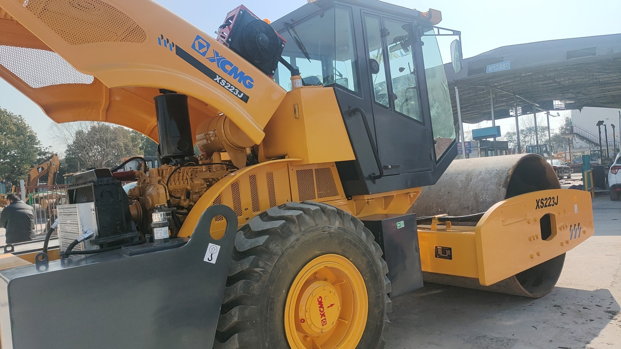 XCMG XS223J - رَصَّاص الطرق: صورة 2 XCMG XS223J - رَصَّاص الطرق: صورة 2