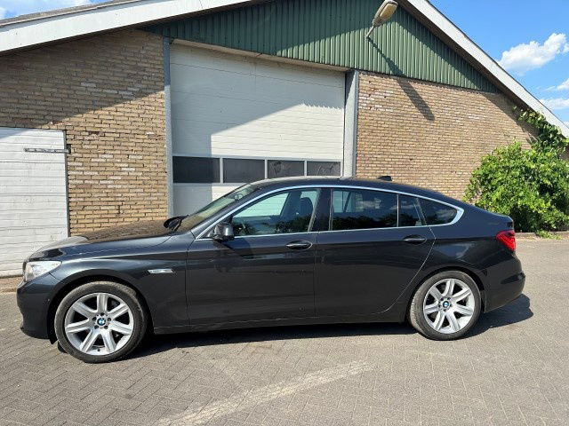 BMW 5-serie GT 535GT - سيدان: صورة 1 BMW 5-serie GT 535GT - سيدان: صورة 1