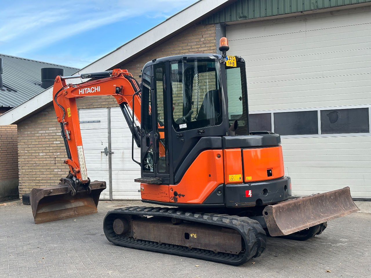 Hitachi ZX52U-3 CLR - حفار صغير: صورة 2 Hitachi ZX52U-3 CLR - حفار صغير: صورة 2