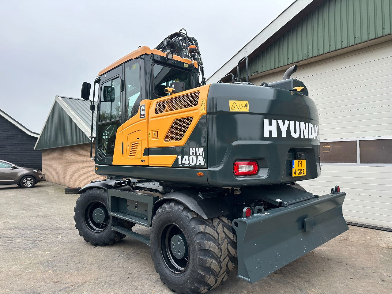 Hyundai HW140A - حفار ذو عجلات: صورة 3 Hyundai HW140A - حفار ذو عجلات: صورة 3