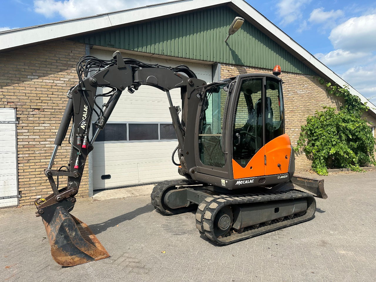 Mecalac 6MCR - حفار صغير: صورة 3 Mecalac 6MCR - حفار صغير: صورة 3