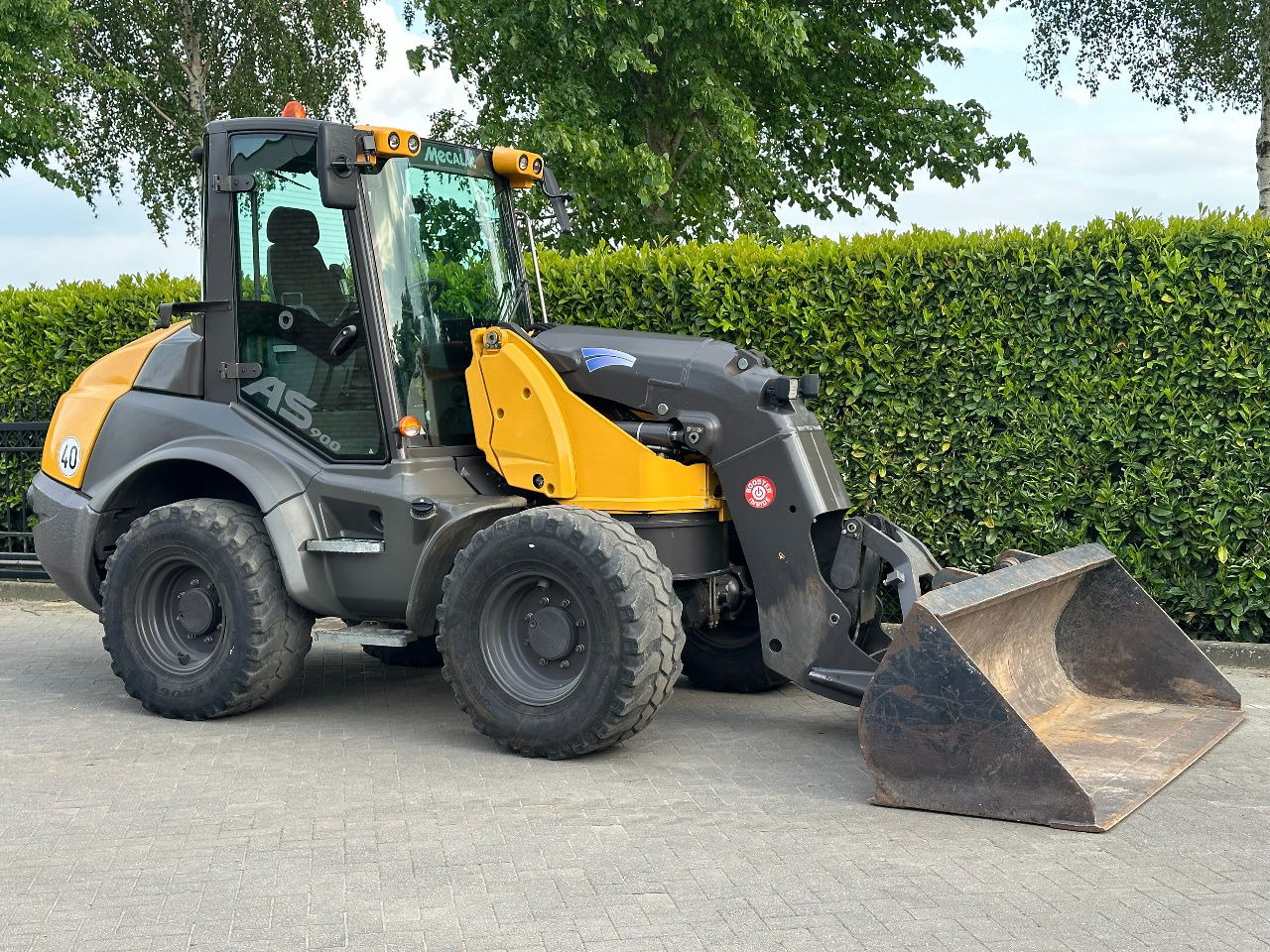 Mecalac AS900 - اللودر بعجل: صورة 1 Mecalac AS900 - اللودر بعجل: صورة 1