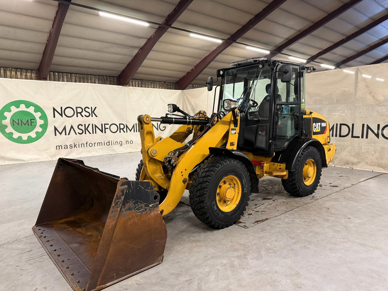 Cat 906M High Flow, 40 km/t med skuff og plog # TIL LEIE# - اللودر بعجل: صورة 1 Cat 906M High Flow, 40 km/t med skuff og plog # TIL LEIE# - اللودر بعجل: صورة 1
