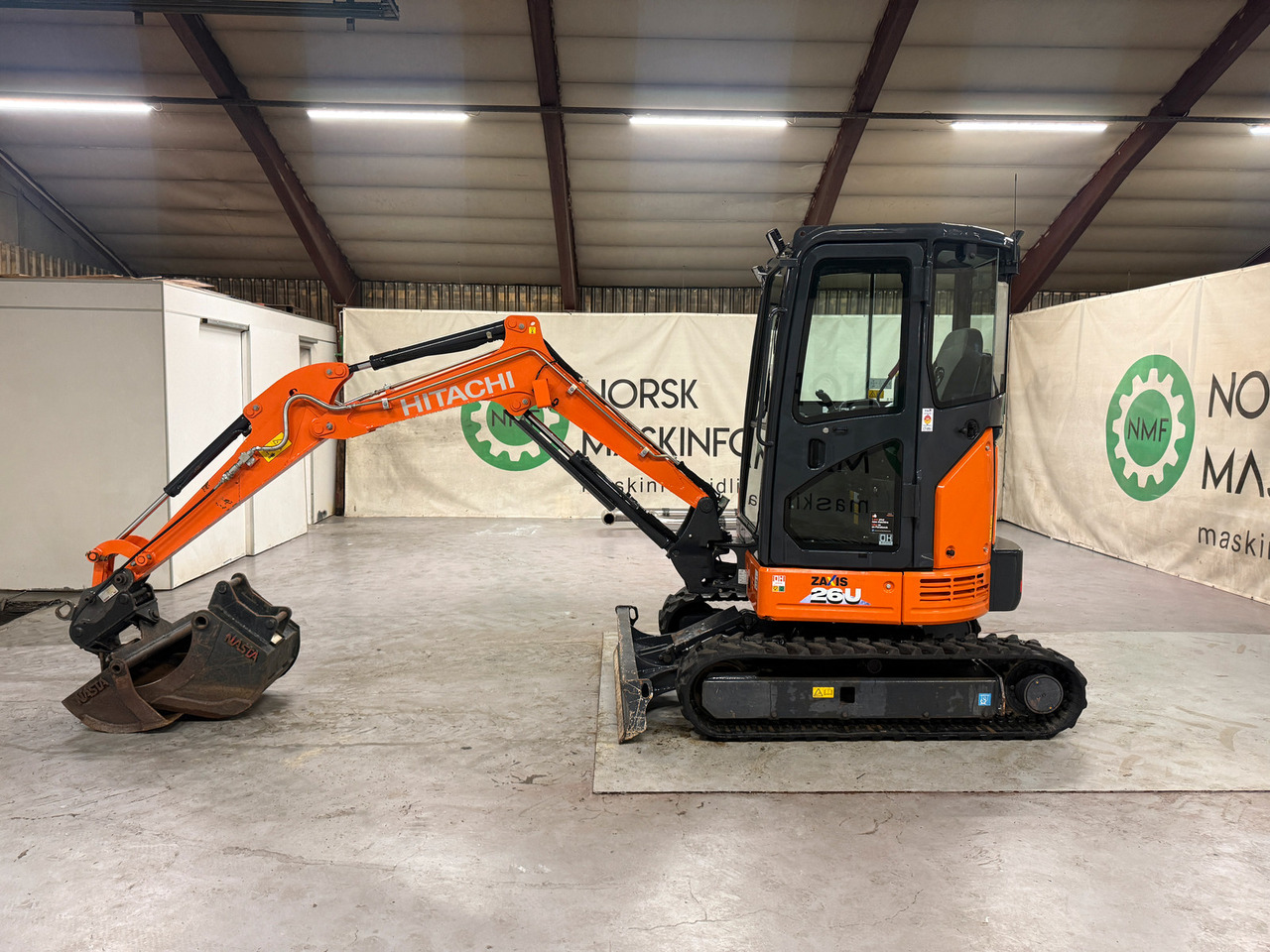 Hitachi ZX26U-6 - حفار صغير: صورة 2 Hitachi ZX26U-6 - حفار صغير: صورة 2