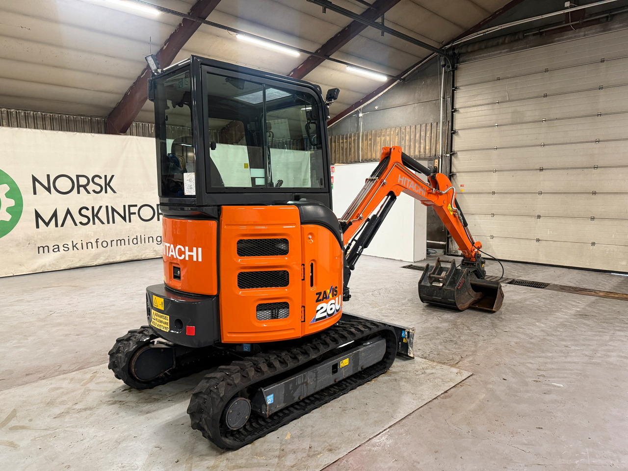 Hitachi ZX26U-6 - حفار صغير: صورة 5 Hitachi ZX26U-6 - حفار صغير: صورة 5