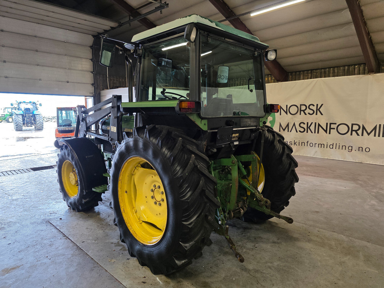 John Deere 2650 Synchron - جرار: صورة 4 John Deere 2650 Synchron - جرار: صورة 4
