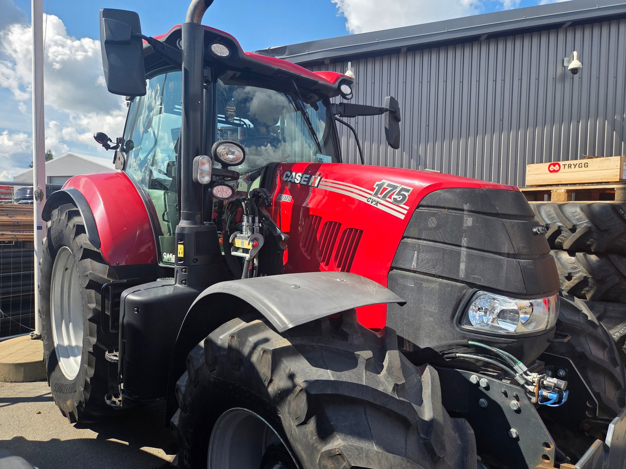 John Deere , Fendt , Case, New Holland - جرار: صورة 4 John Deere , Fendt , Case, New Holland - جرار: صورة 4