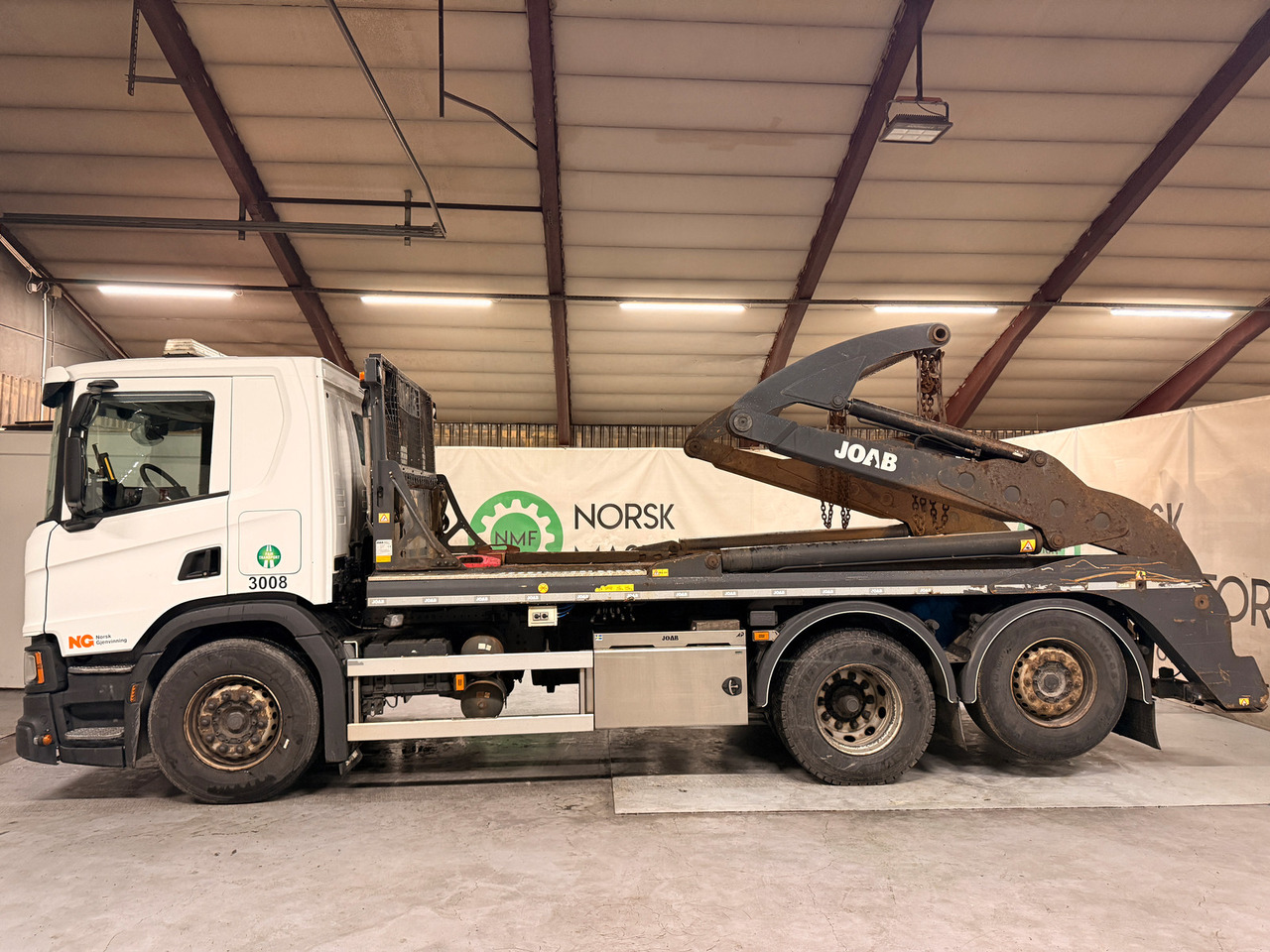 Scania P410 - شاحنة لودر انزلاقي: صورة 2 Scania P410 - شاحنة لودر انزلاقي: صورة 2