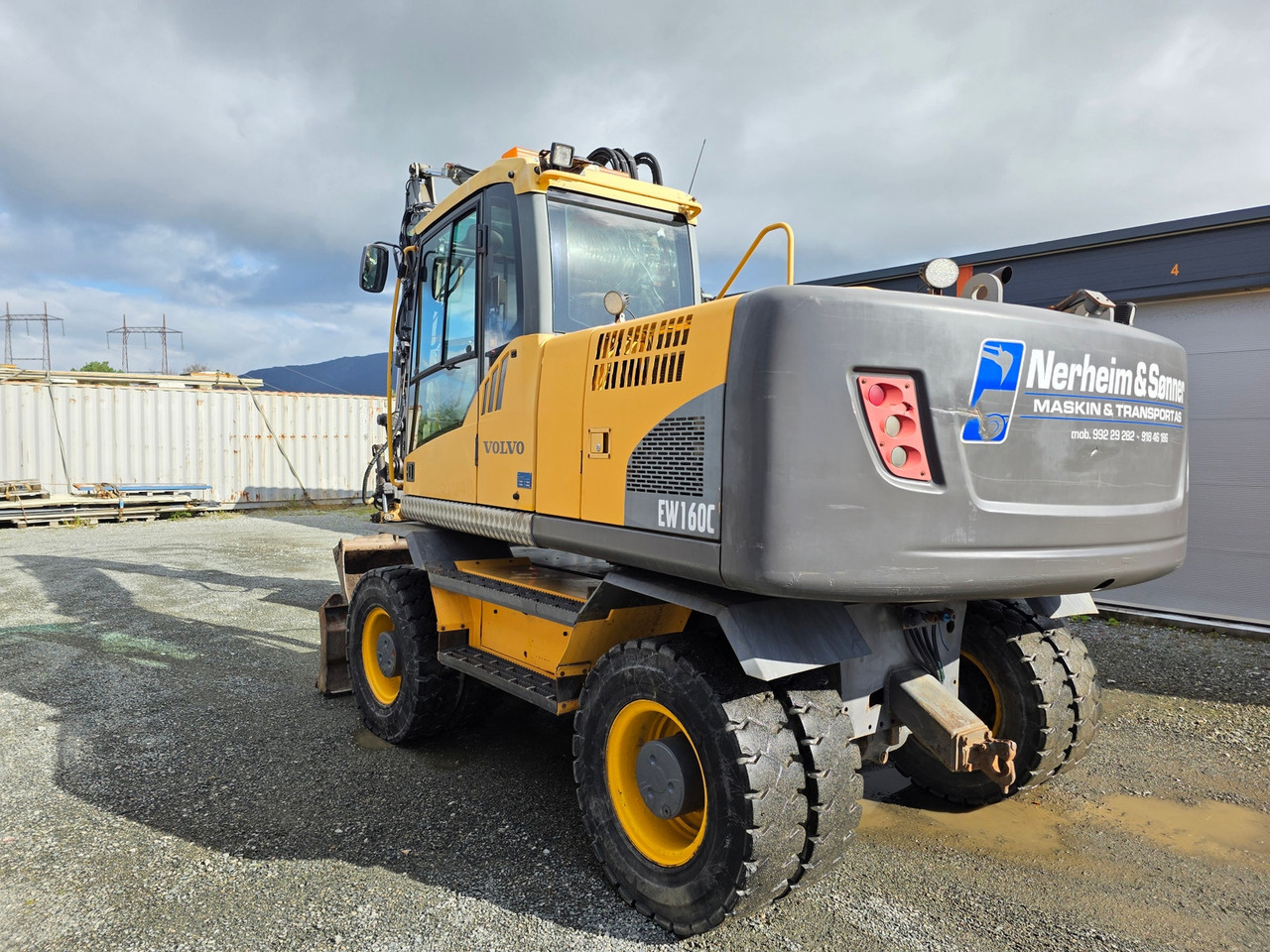 Volvo EW160C - حفار ذو عجلات: صورة 3 Volvo EW160C - حفار ذو عجلات: صورة 3