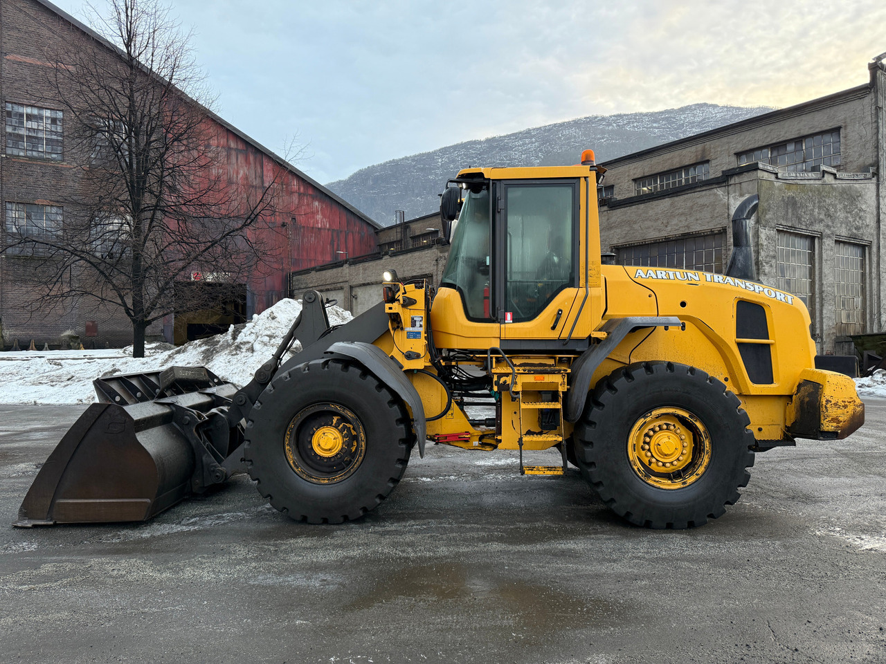 Volvo L70G - اللودر بعجل: صورة 2 Volvo L70G - اللودر بعجل: صورة 2
