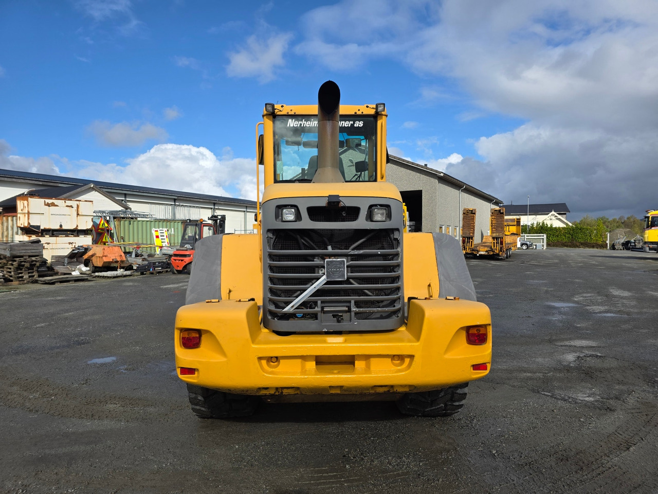 Volvo L90E - اللودر بعجل: صورة 3 Volvo L90E - اللودر بعجل: صورة 3