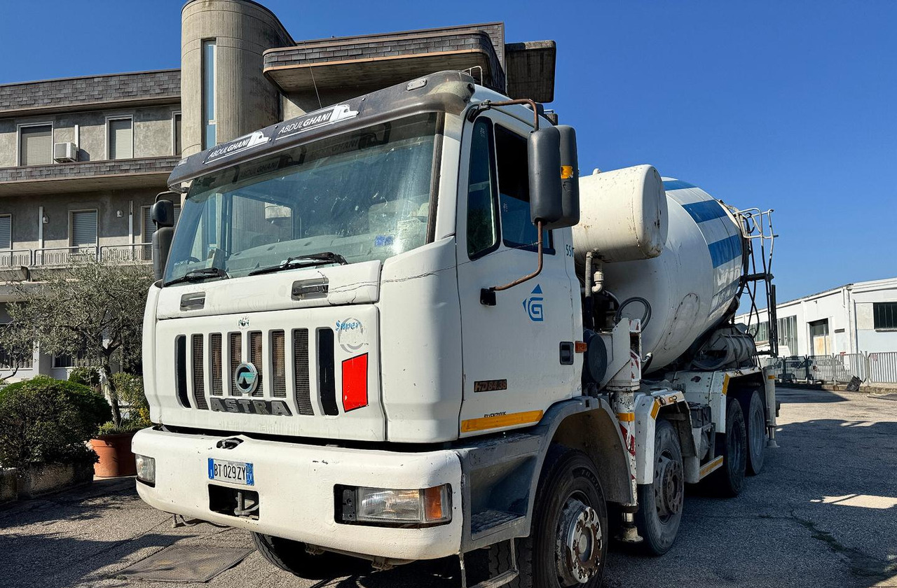 BETONPOMPA ASTRA HD84.38 - خلاطة مع مضخة: صورة 1 BETONPOMPA ASTRA HD84.38 - خلاطة مع مضخة: صورة 1