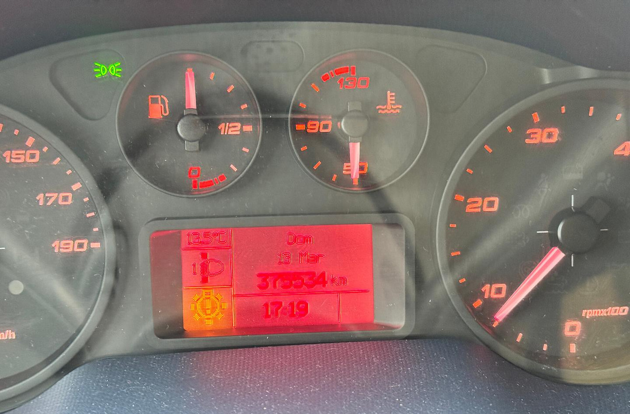 شاحنة توصيل مبردة IVECO DAILY 35S16 - FRIGO - 2019: صورة 6