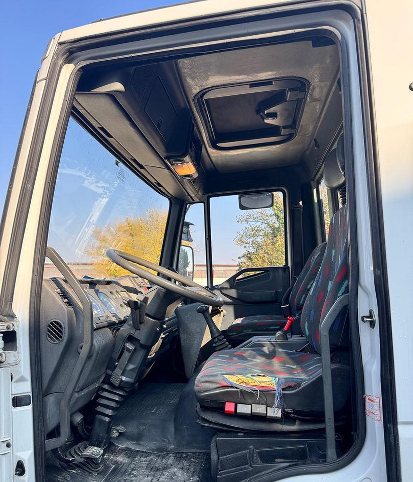 Iveco Eurocargo 150E23 con Gru HIAB - شاحنات مسطحة, شاحنة كرين: صورة 5 Iveco Eurocargo 150E23 con Gru HIAB - شاحنات مسطحة, شاحنة كرين: صورة 5