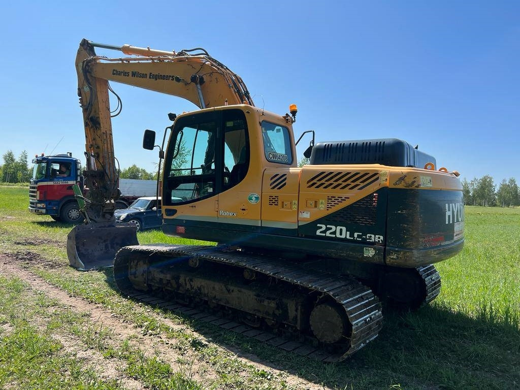 Hyundai Robex 220 LC-9 A - حفار زاحف: صورة 2 Hyundai Robex 220 LC-9 A - حفار زاحف: صورة 2