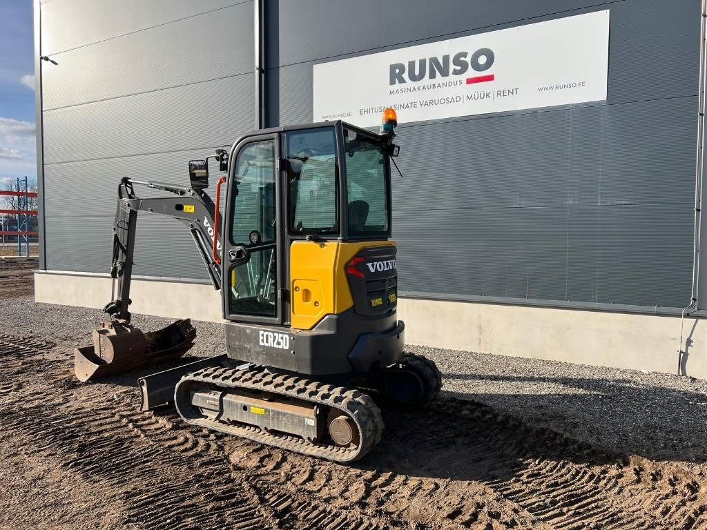 Volvo ECR 25 D - حفار صغير: صورة 4 Volvo ECR 25 D - حفار صغير: صورة 4