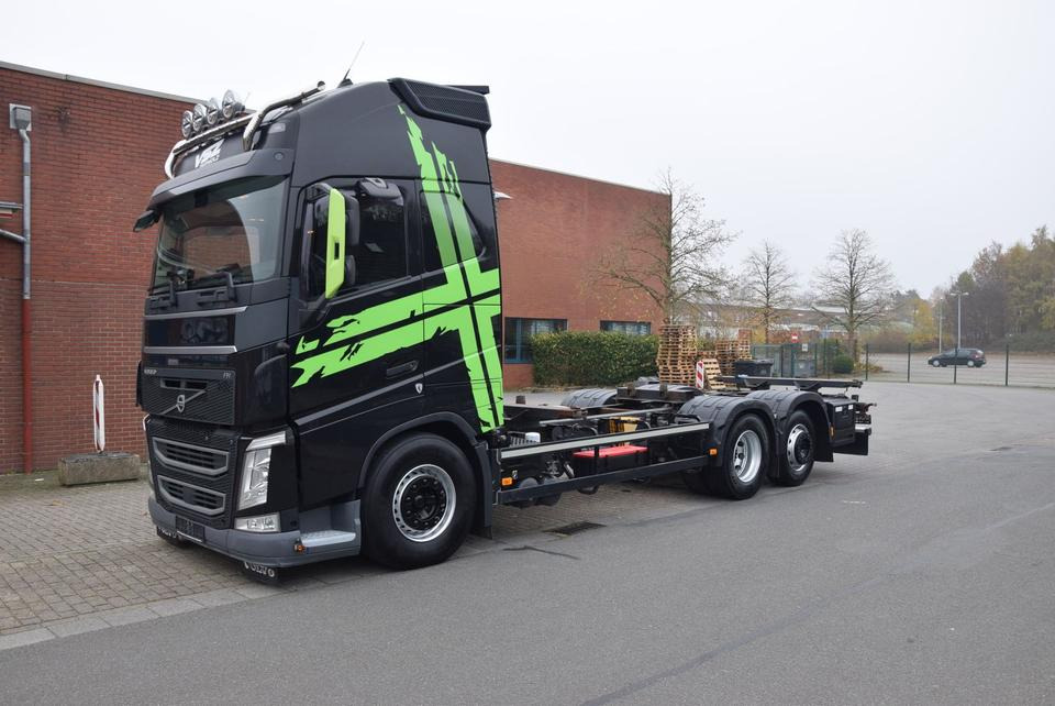 Volvo FH 460 Fahrschule 3-AchsRetarder ACC 4-Sitze - ناقلة حاويات/ شاحنة حاويات: صورة 1 Volvo FH 460 Fahrschule 3-AchsRetarder ACC 4-Sitze - ناقلة حاويات/ شاحنة حاويات: صورة 1