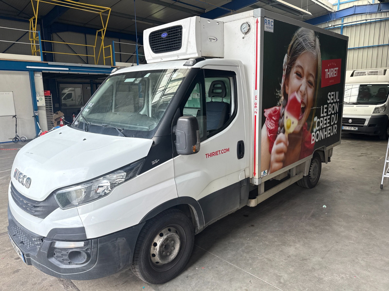 IVECO DAILY 35S12 KONTENER CHŁODNIA MROŹNIA NR 879 - شاحنة توصيل مبردة: صورة 1 IVECO DAILY 35S12 KONTENER CHŁODNIA MROŹNIA NR 879 - شاحنة توصيل مبردة: صورة 1