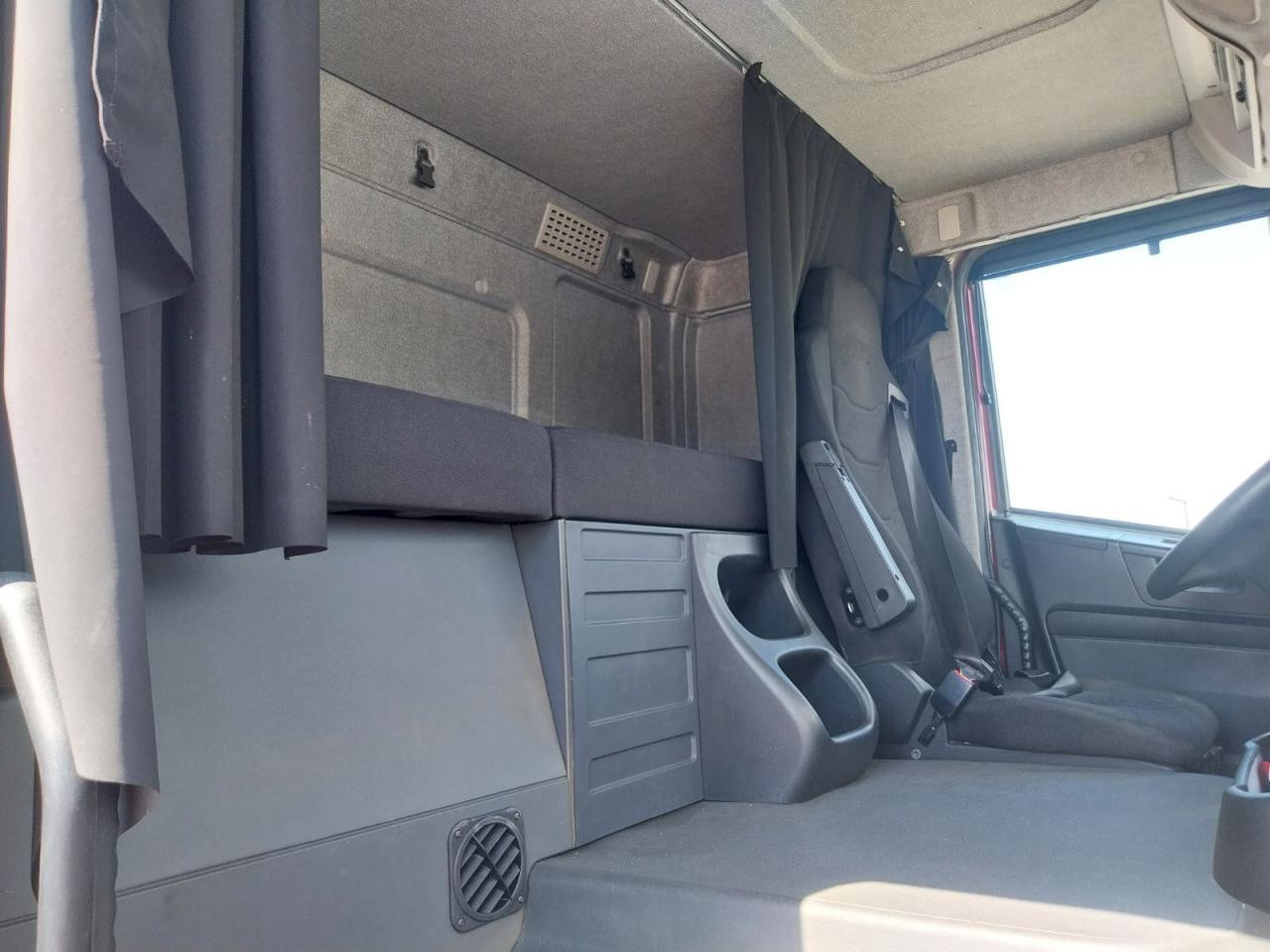 IVECO Stralis AS440S40TP - مقطورة السحب: صورة 4 IVECO Stralis AS440S40TP - مقطورة السحب: صورة 4