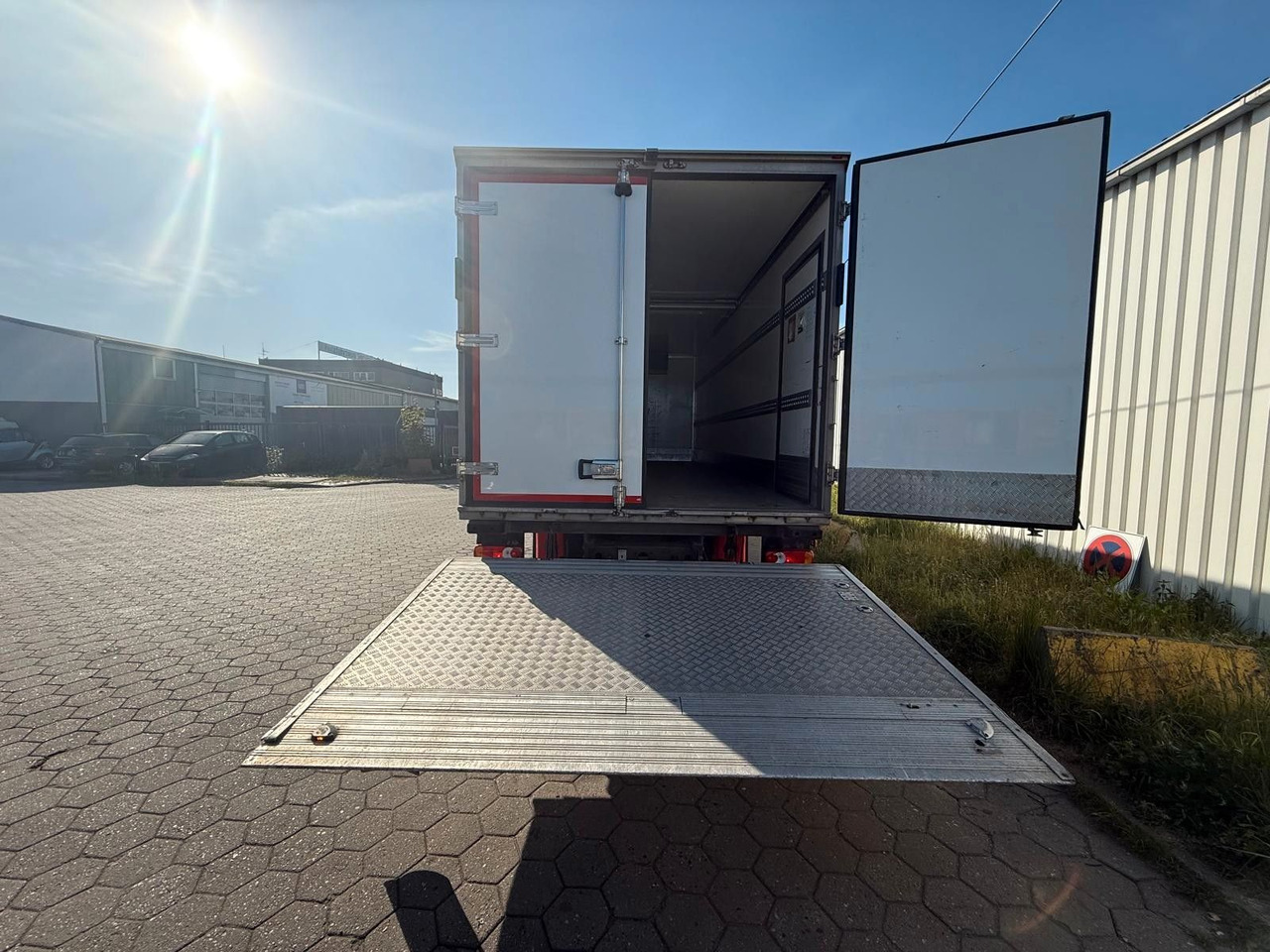 Volvo FL 42 R 240 +Thermoking T-880R+Kamera - شاحنة ذات مبرد: صورة 4 Volvo FL 42 R 240 +Thermoking T-880R+Kamera - شاحنة ذات مبرد: صورة 4