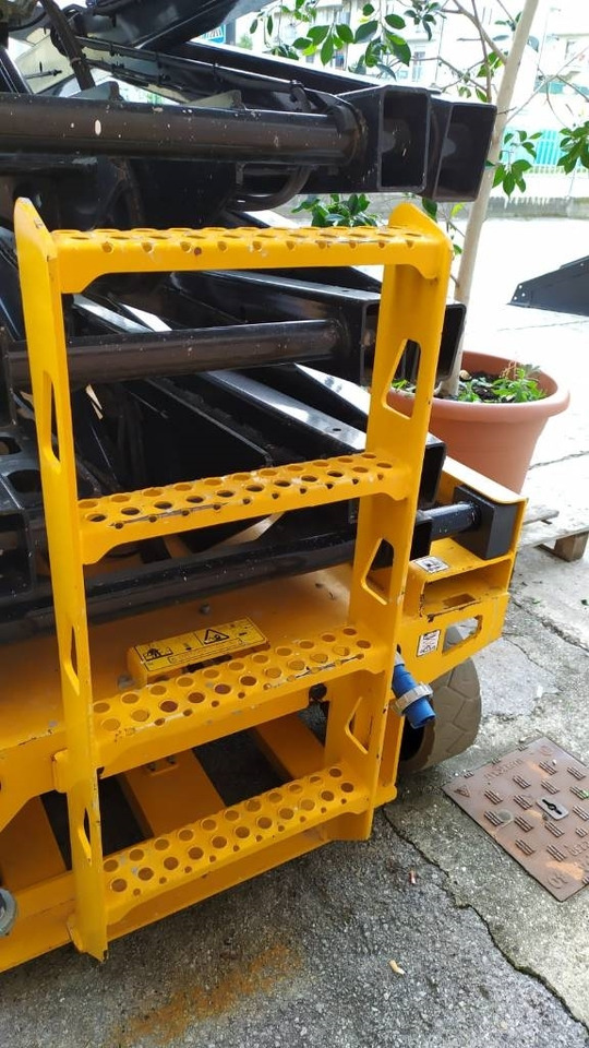 JCB S4550E - مرفاع مقصي: صورة 3 JCB S4550E - مرفاع مقصي: صورة 3