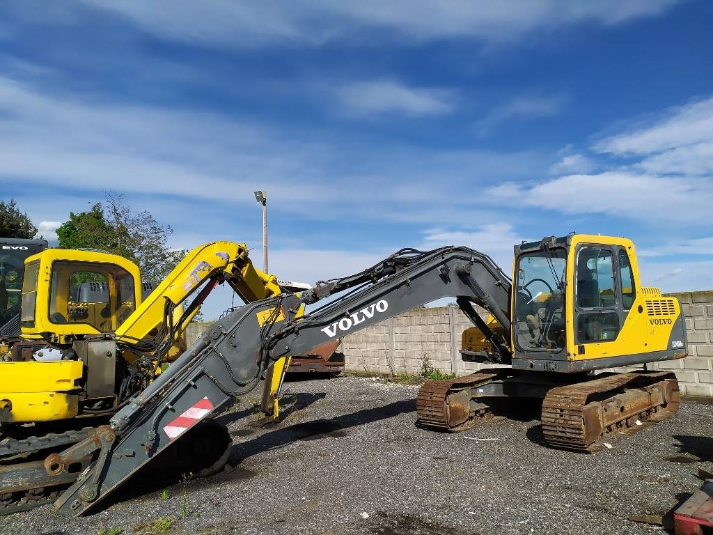 Volvo EC 140 B LC - حفار زاحف: صورة 1 Volvo EC 140 B LC - حفار زاحف: صورة 1
