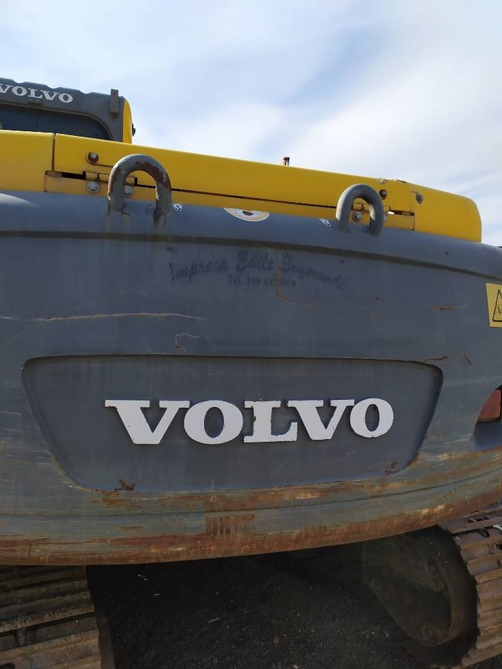 Volvo EC 140 B LC - حفار زاحف: صورة 4 Volvo EC 140 B LC - حفار زاحف: صورة 4