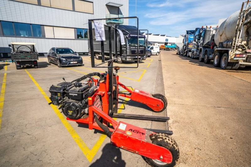 ACP Transpalette tout terrain-TA 1500 3RM - معدات المستودعات: صورة 4 ACP Transpalette tout terrain-TA 1500 3RM - معدات المستودعات: صورة 4