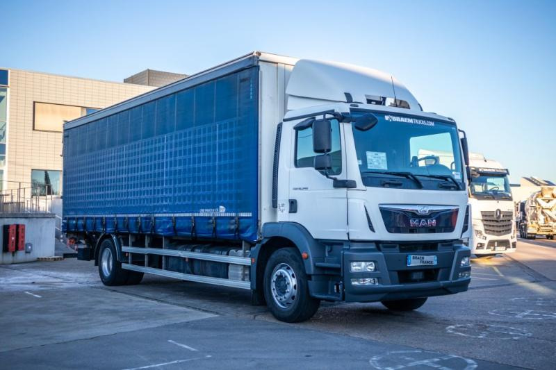 MAN TGM 18.340 BL+DHOLLANDIA - شاحنة ذات ستائر جانبية: صورة 2 MAN TGM 18.340 BL+DHOLLANDIA - شاحنة ذات ستائر جانبية: صورة 2
