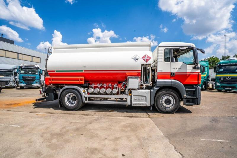 MAN TGS 18.400 // CUVE ALU MAGYAR 13.500L + 5 COMP - شاحنة صهريج: صورة 3 MAN TGS 18.400 // CUVE ALU MAGYAR 13.500L + 5 COMP - شاحنة صهريج: صورة 3