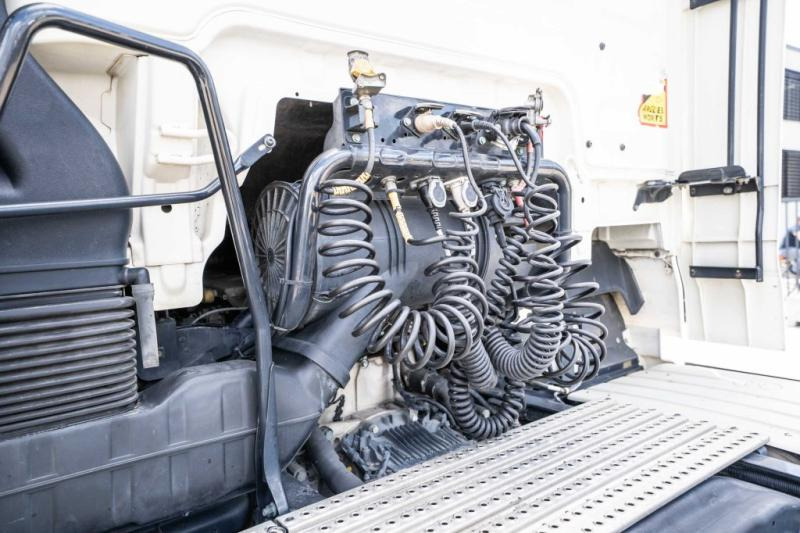 MAN TGX 18.480 XLX BLS+INTARDER - مقطورة السحب: صورة 4 MAN TGX 18.480 XLX BLS+INTARDER - مقطورة السحب: صورة 4