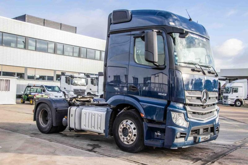 Mercedes ACTROS 1843 LS+E6+HYDRAULIQUE - مقطورة السحب: صورة 2 Mercedes ACTROS 1843 LS+E6+HYDRAULIQUE - مقطورة السحب: صورة 2
