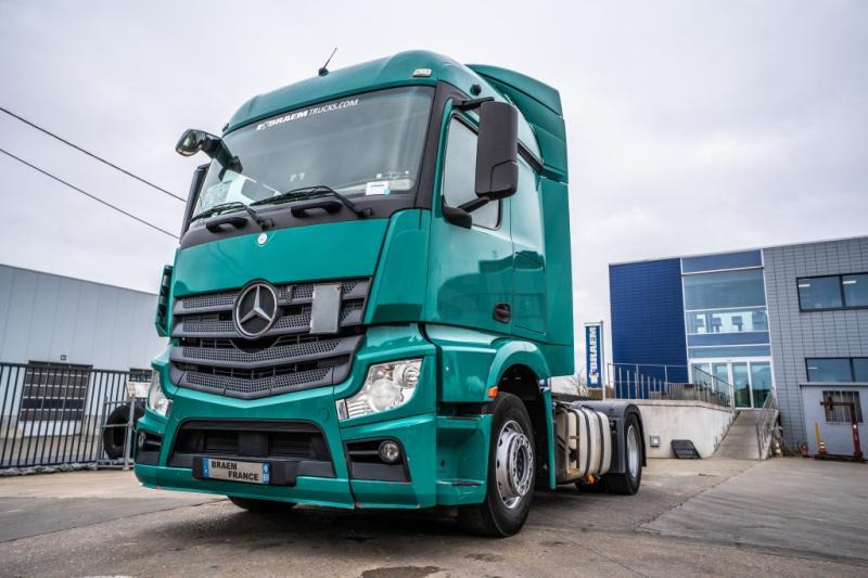 Mercedes ACTROS 1845 LS - مقطورة السحب: صورة 1 Mercedes ACTROS 1845 LS - مقطورة السحب: صورة 1