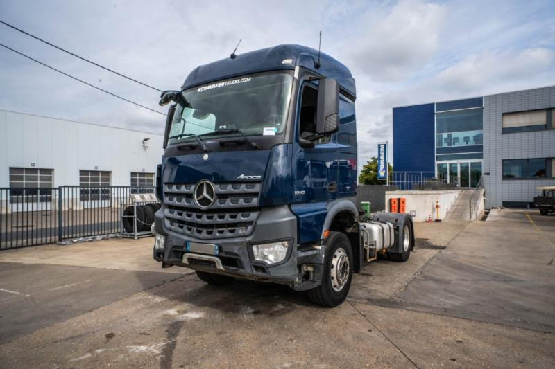 Mercedes AROCS 1843 LS ( NO ACTROS)+BIG AXLE+HYDR. - رأس تريلا: صورة 1 Mercedes AROCS 1843 LS ( NO ACTROS)+BIG AXLE+HYDR. - رأس تريلا: صورة 1
