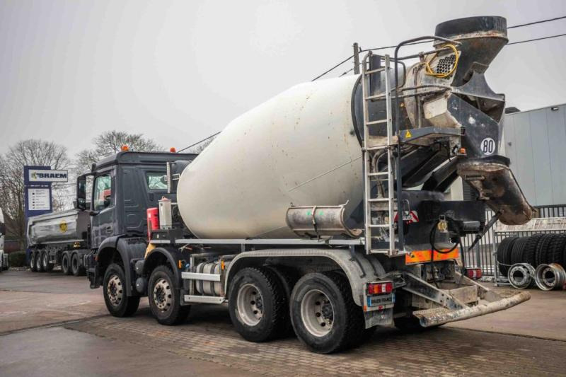 Mercedes AROCS 3236 BB+LIEBHERR 9M3 - شاحنة خلاطة خرسانة: صورة 4 Mercedes AROCS 3236 BB+LIEBHERR 9M3 - شاحنة خلاطة خرسانة: صورة 4