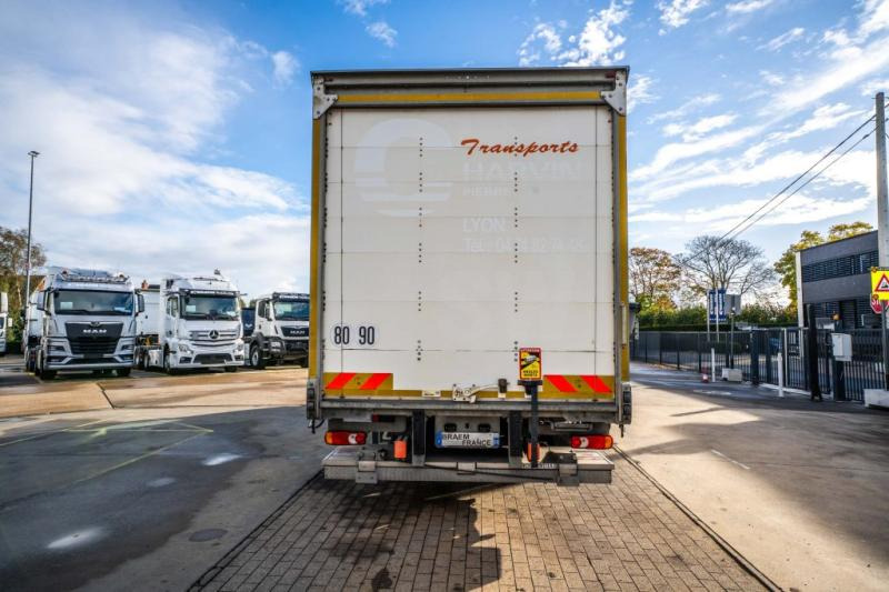 Renault D WIDE 250 DXI (12T)+DHOLLANDIA - شاحنة صندوقية: صورة 5 Renault D WIDE 250 DXI (12T)+DHOLLANDIA - شاحنة صندوقية: صورة 5