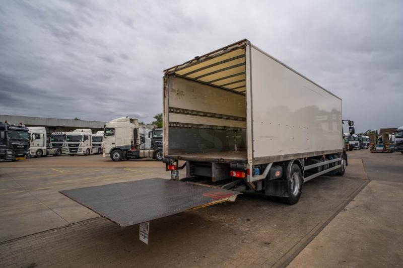 Renault D WIDE 280 (18t) +PALFINGER 2T. - شاحنة صندوقية: صورة 5 Renault D WIDE 280 (18t) +PALFINGER 2T. - شاحنة صندوقية: صورة 5