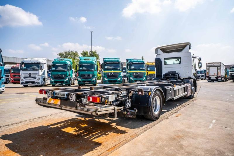 Renault D WIDE 380 DXI - ناقلة حاويات/ شاحنة حاويات: صورة 5 Renault D WIDE 380 DXI - ناقلة حاويات/ شاحنة حاويات: صورة 5