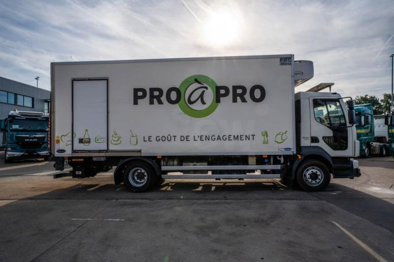 Volvo FL 240(16t)+CARRIER SUPRA 750+DHOLLANDIA 2T. - شاحنة ذات مبرد: صورة 3 Volvo FL 240(16t)+CARRIER SUPRA 750+DHOLLANDIA 2T. - شاحنة ذات مبرد: صورة 3