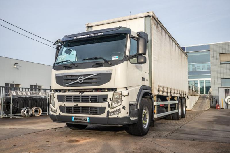 Volvo FM330-6x2-10 pneus/tires-intarder - شاحنة ذات ستائر جانبية: صورة 5 Volvo FM330-6x2-10 pneus/tires-intarder - شاحنة ذات ستائر جانبية: صورة 5