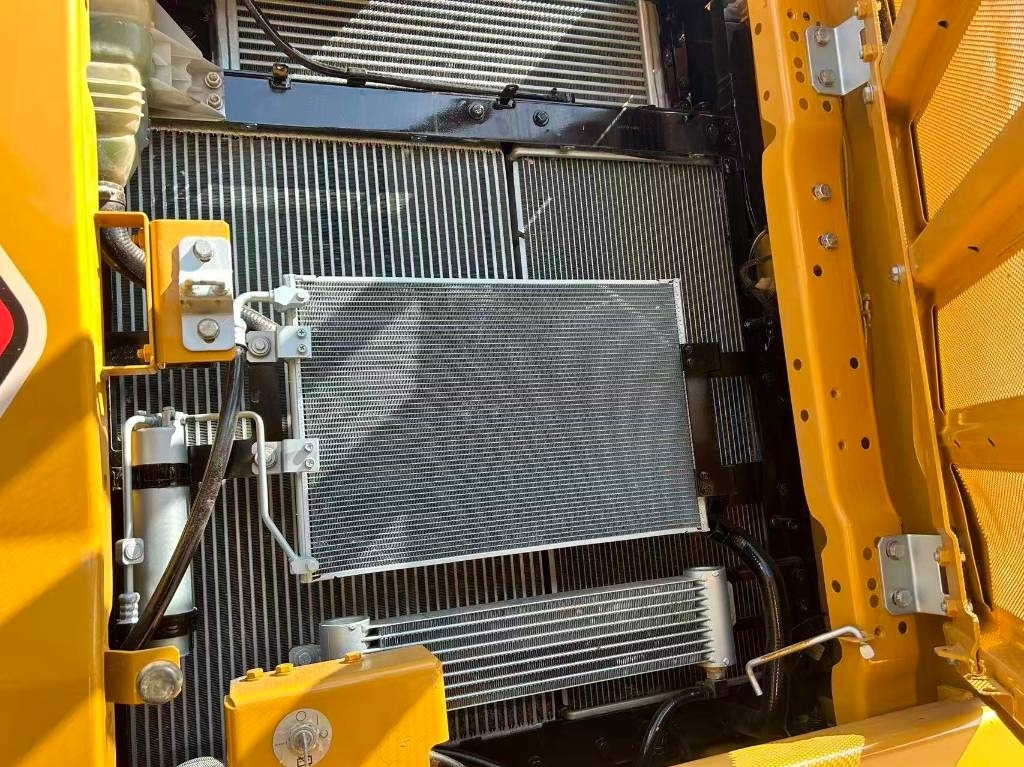 CAT 320 GC - حفار زاحف: صورة 5 CAT 320 GC - حفار زاحف: صورة 5